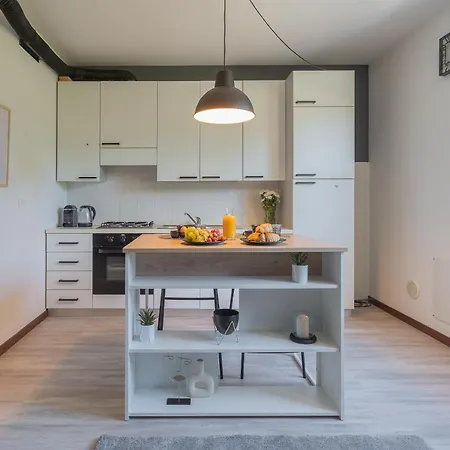 Black Loft By Rent *